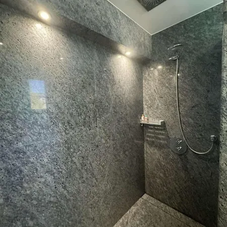 Comfy Apartman Várna